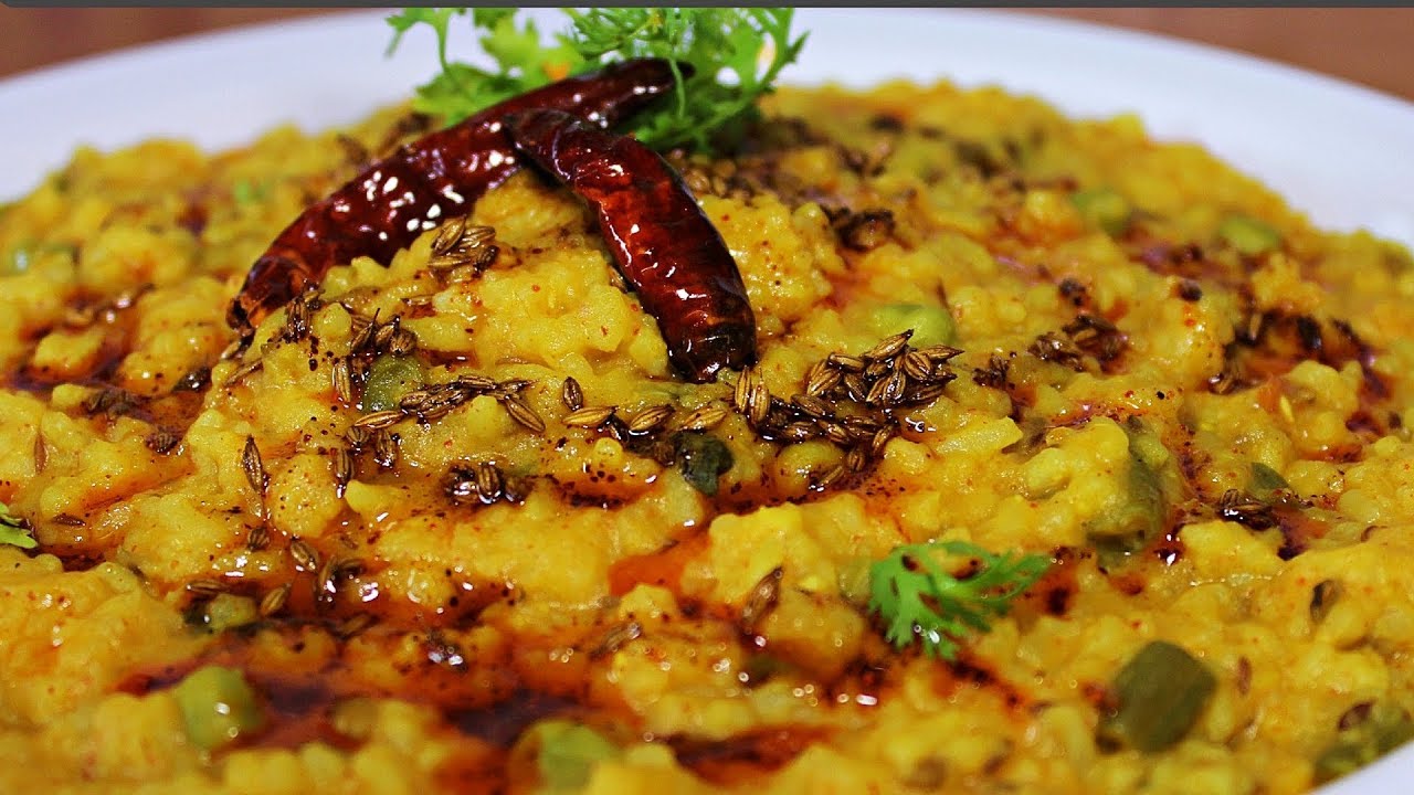 Vegetable Dal Khichdi In Pressure Cooker | Dal Khichdi Recipe | How to make Dal Khichdi | Kanak