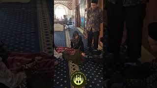 Real Jinn Possession Caught During Prayer in Ancient Mosque!
