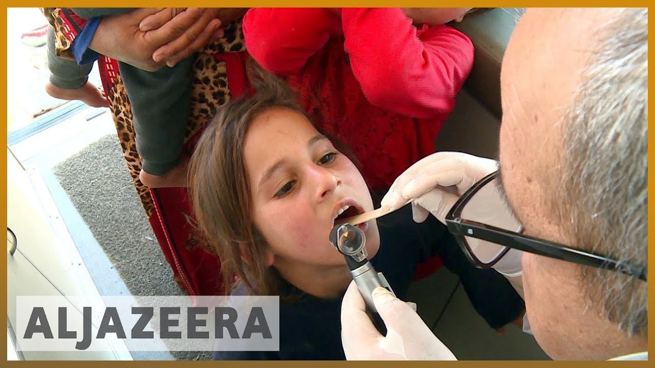 لاجئون سوريون في لبنان غير قادرين على شراء الأدوية | الجزيرة الإنجليزية