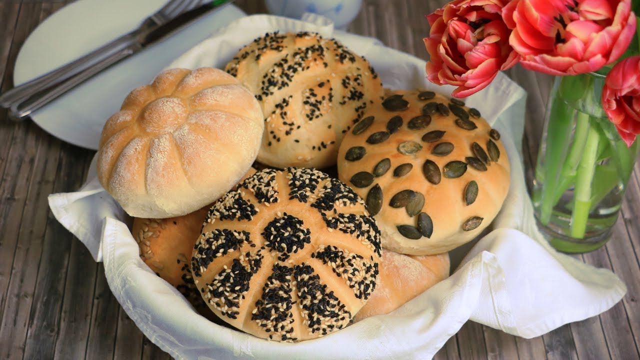 Schnelle, weiche Frühstücksbrötchen – Sonntagsbrötchen - Homemade bread ...