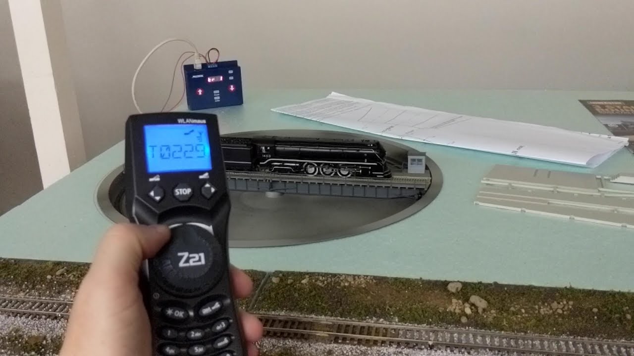 Поворотный круг HO Walthers Motorised DCC turntable Октябрь 2018