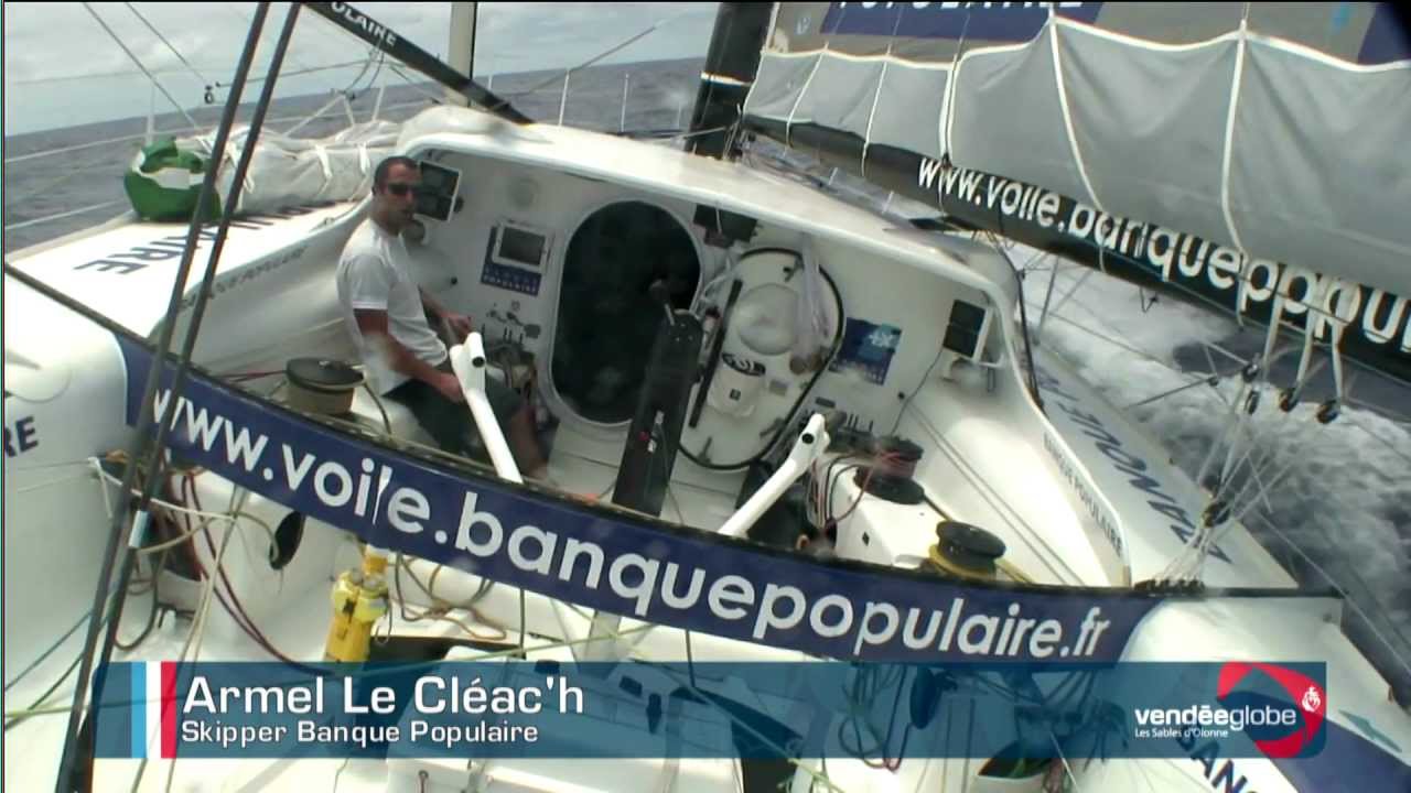 La quotidienne du Vendée Globe 2012 - Jour 15 : collision de PRB avec une bouée métallique