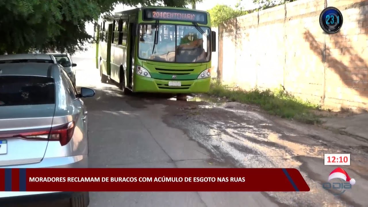 Populares do Jacinta Andrade reclamam de buracos com acúmulo de esgoto nas ruas 27 11 2023