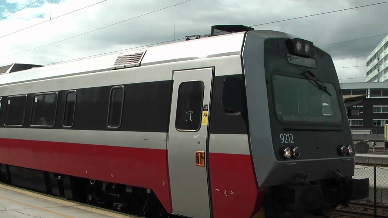 Norwegian trains vol 1 Trondheim Central Station.mp4 - YouTube