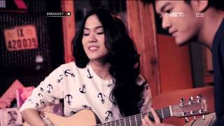 Video-Miniaturansicht von „Sheryl Sheinafia & Boy William - Rumah Kita ( Godbless Cover )“