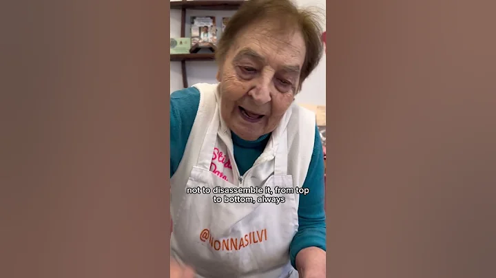 CLASSIC ITALIAN TIRAMISÙ - PERFECT RECIPE🍰☕ #Shorts