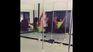 Reverse grab, twister, shoulder mount