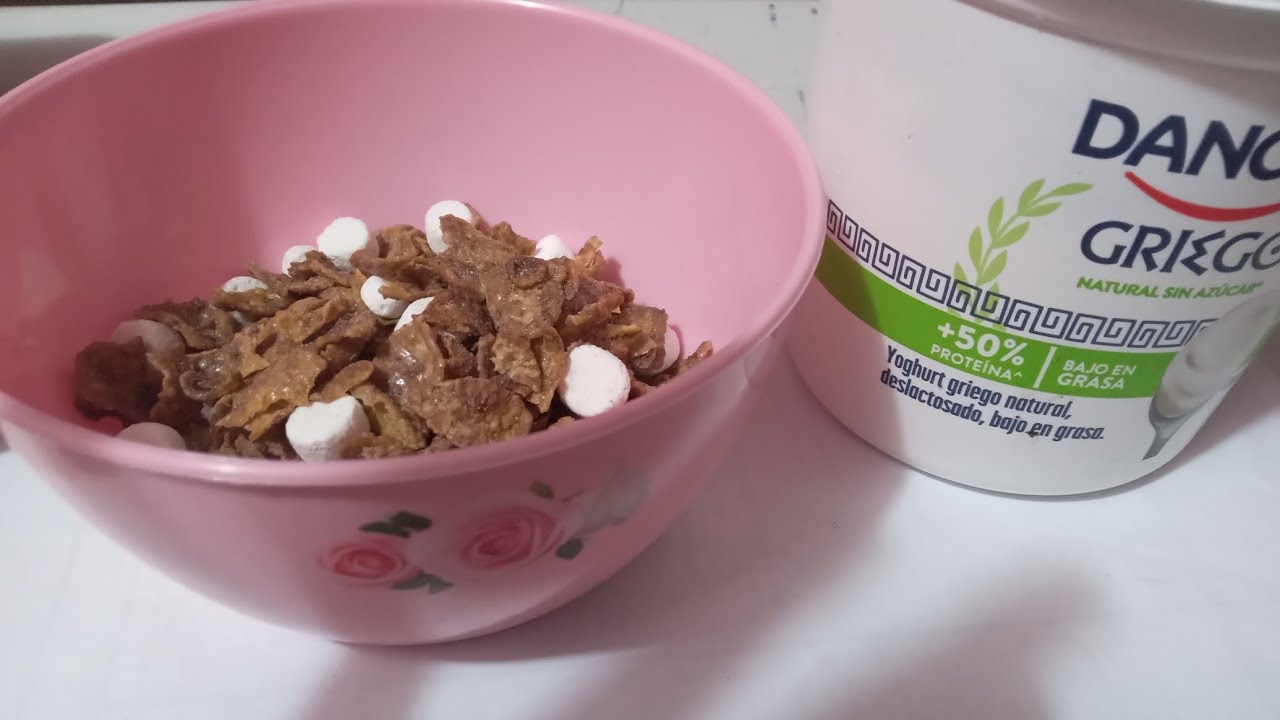 ASMR comiendo yoghurt con cereal 🌾 