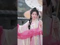 浙江临海：汉服姑娘送祝福