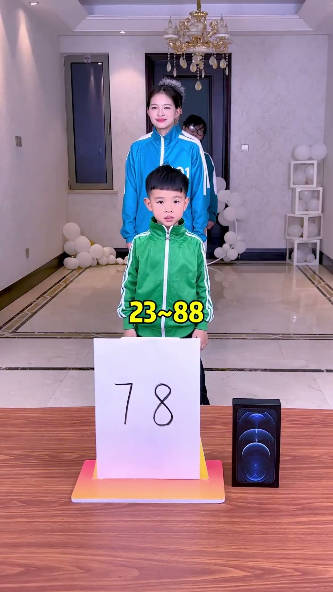 Digital Minesweeper Challenge, Win A Mobile Phone As A Reward#Funnyfamily #Partygames #Challenge