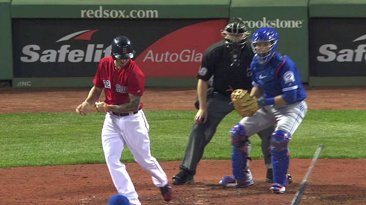 TOR@BOS: Swihart loses bat on a nasty knuckleball
