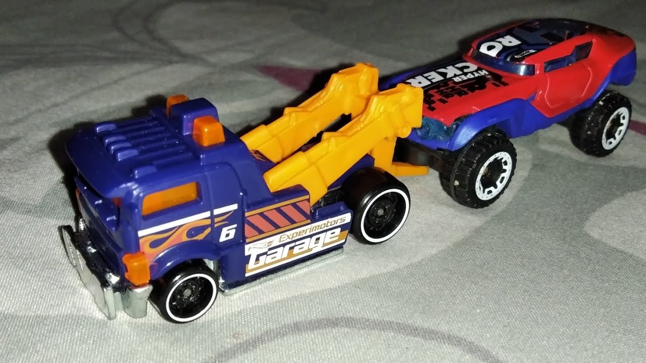 Mainan mobil derek, mainan mobil mobilan hot wheels heavy hitcher.