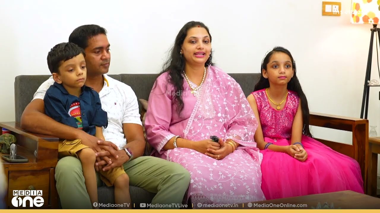 കായലോരത്ത് പ്രകൃതി സൗന്ദര്യം ആസ്വദിക്കാൻ രൂപകൽപന ചെയ്തൊരു വീട്...Smart Home