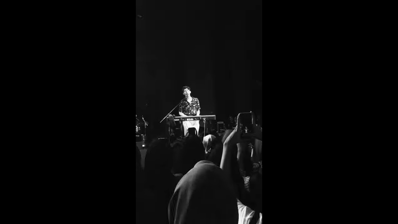 Ardhito Pramono - Bitterlove at Revel Gigs 2020 Yogyakarta (Vertical Footage) #ardhitopramono #live