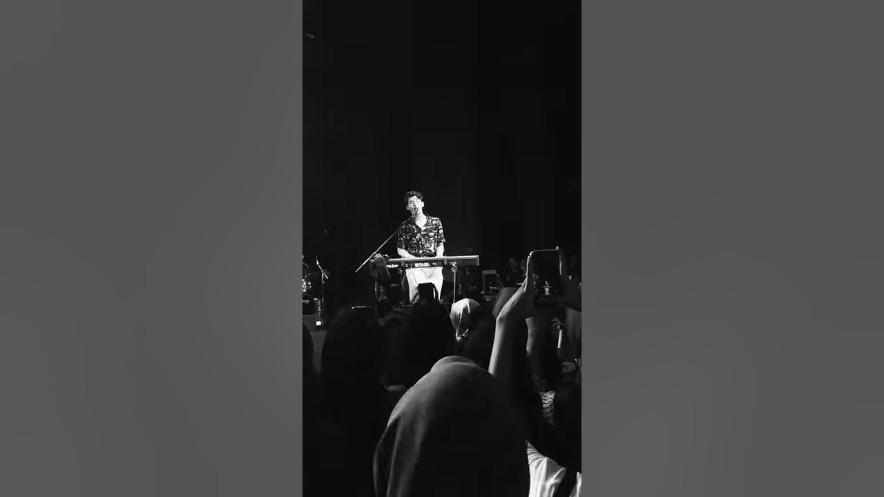 Ardhito Pramono - Bitterlove at Revel Gigs 2020 Yogyakarta (Vertical Footage) #ardhitopramono #live