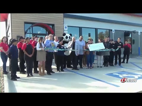Panda Express opens new location in North Topeka
