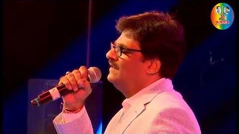19 Ae Bhaaee Zaraa Dekh Ke Chalo   - SJMF