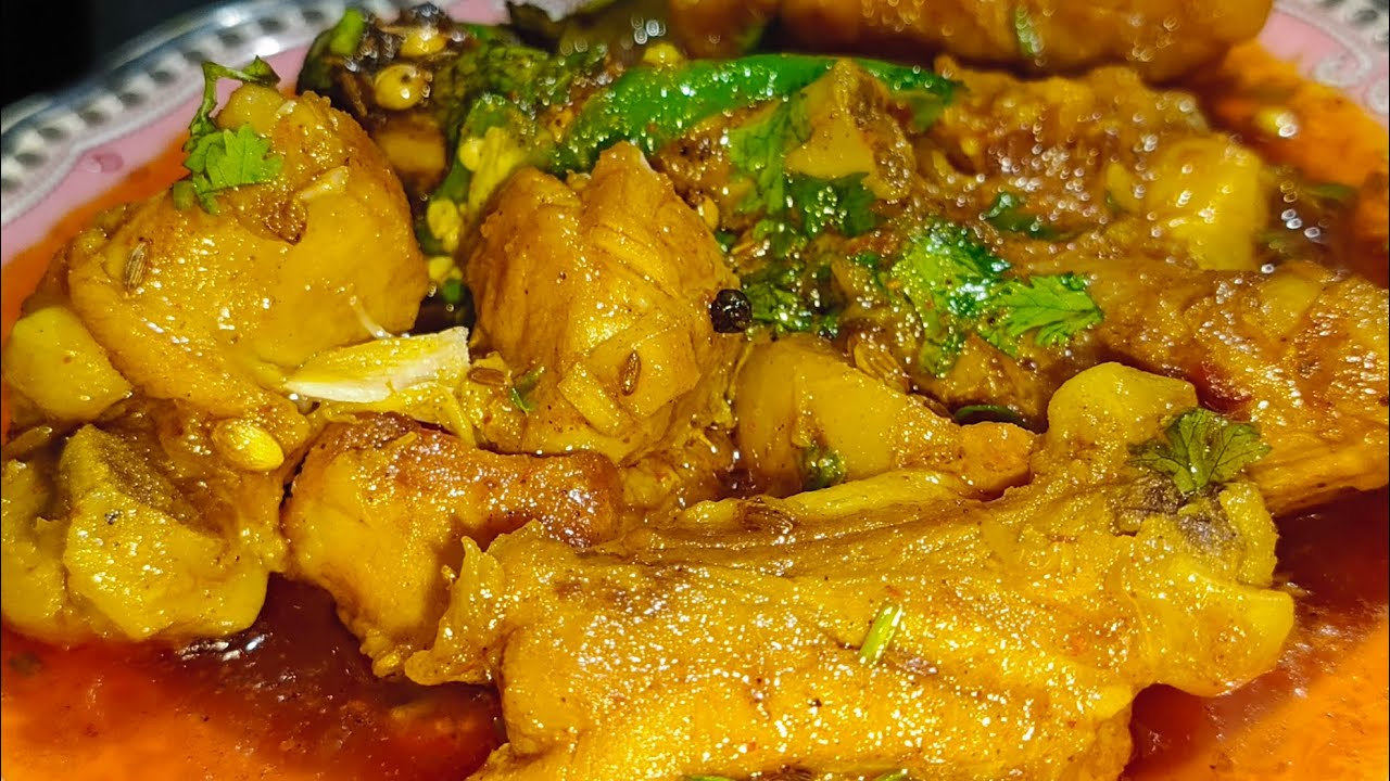 chicken aloo recipe Ustad Food Point Ustad Iftikhar - YouTube
