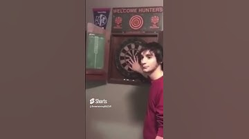 Failed throw at darts - a man is shot in the head with a darts arrow 🤣