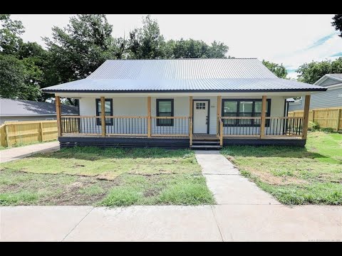 1113 W 10th St, Sulphur, OK home video tour