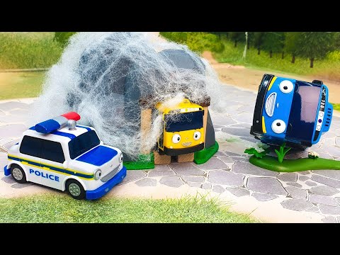 видео: Видео для детей с игрушками автобус Тайо  - Заколдованная пещера. Самые новые мультфильмы.