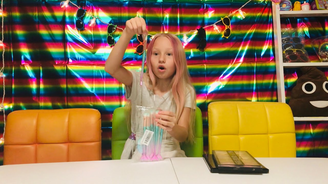 Jenna’s New Mermaid Tail Makeup Brush Set! 🧜🏻‍♀️ 