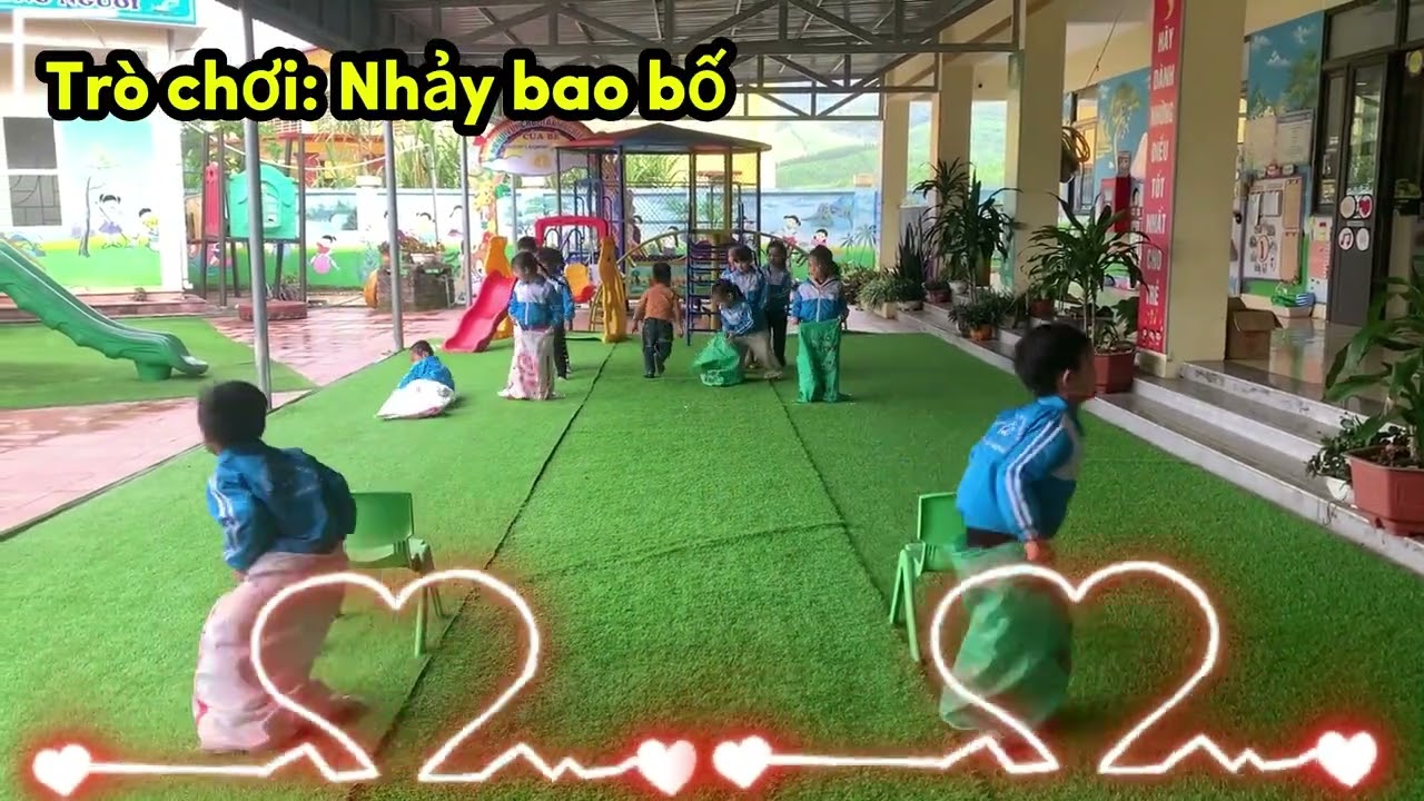 Trò chơi: Nhảy bao bố