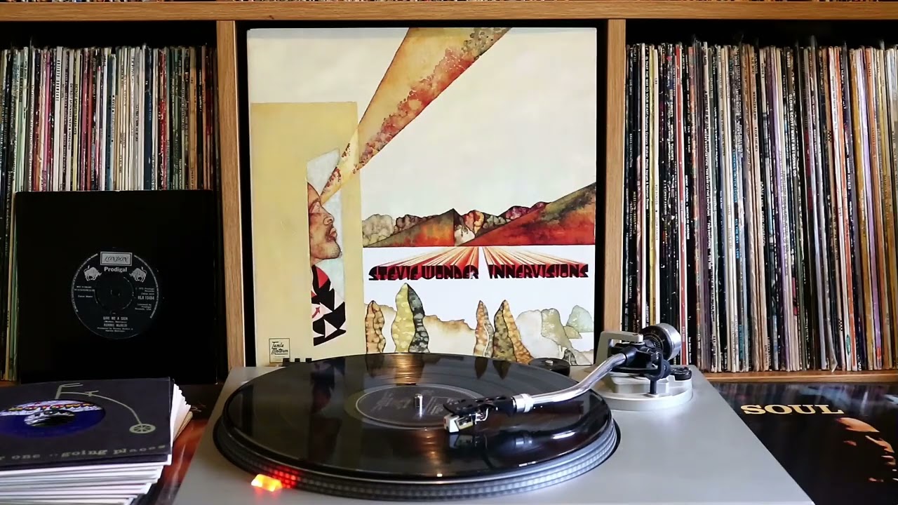 STEVIE WONDER GOLDEN LADY - YouTube