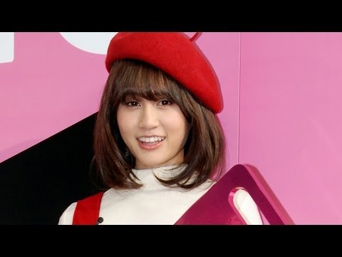 元akb48 前田敦子 ジャイ子姿で登場 新型クラウン発表イベント Youtube