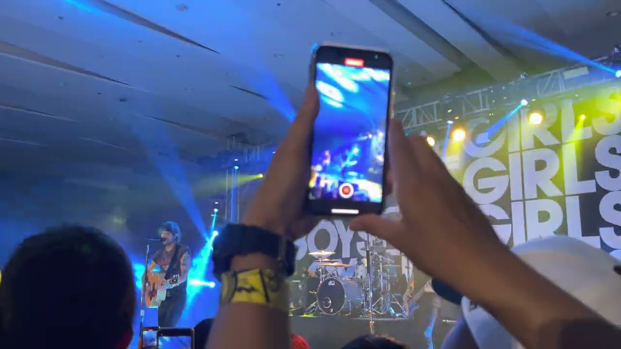 Boys Like Girls - Two Is Better Than One (Live in Cebu, PH)
