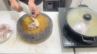 Cách hãm và đánh tiết canh vịt bằng quả chanh//Bếp VN