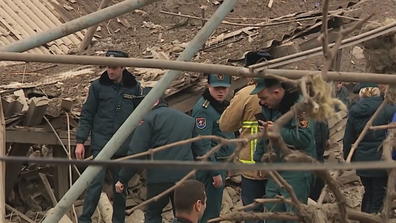 Тела двух человек извлекли из-под завалов взорвавшихся домов в Ереване