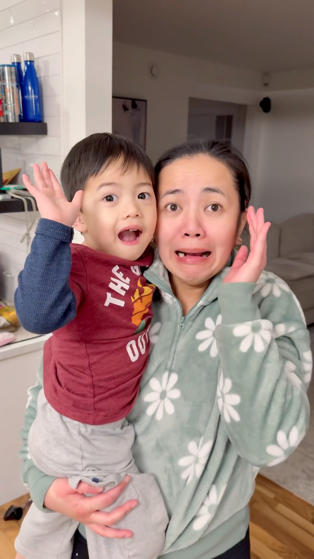 Mom and baby are surprised ?????❤️??