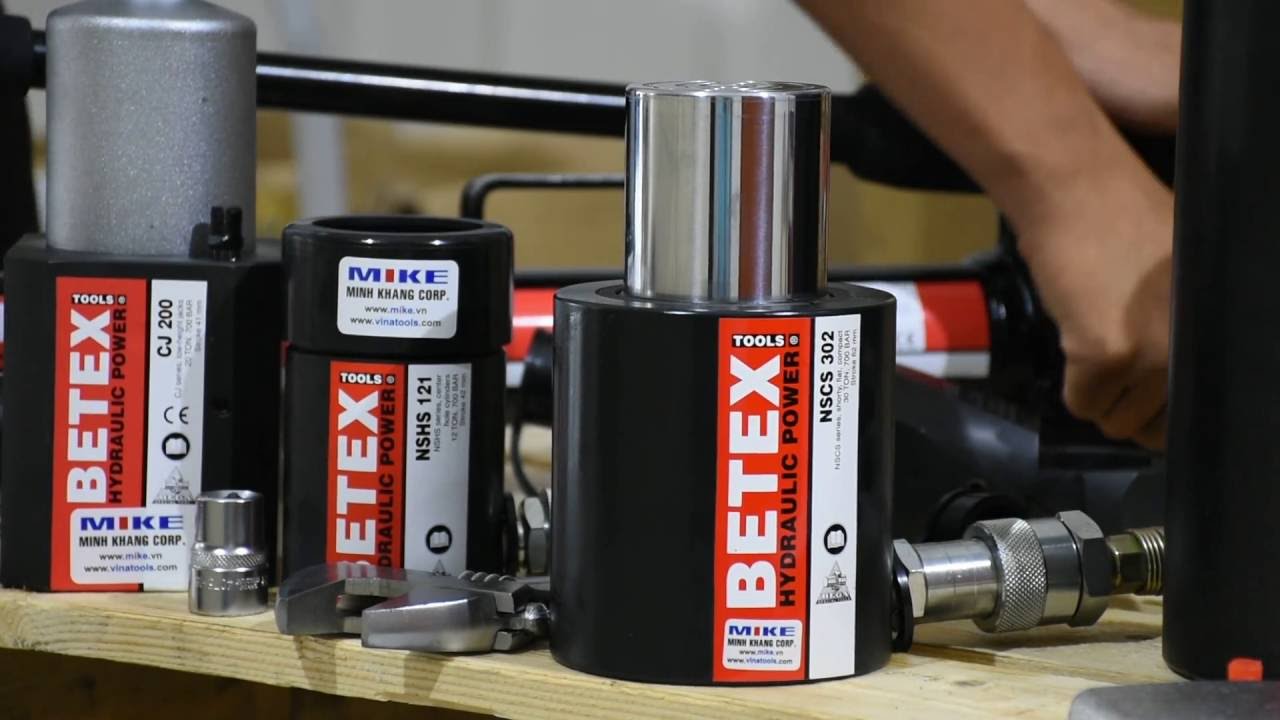 Thử nghiệm kích thủy lực NSCS302 với bơm tay PB700. BETEX