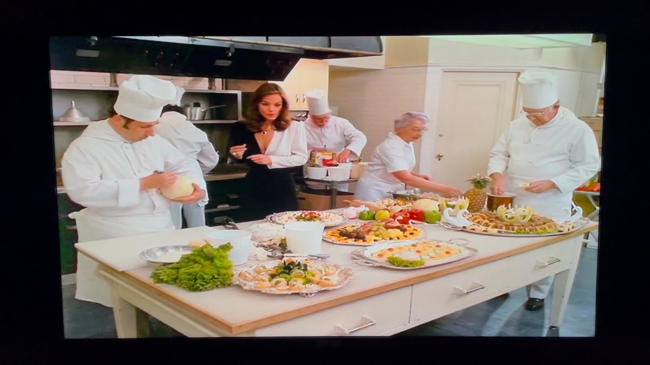 Dynasty: Countdown to Blake & Krystle’s wedding 💒.