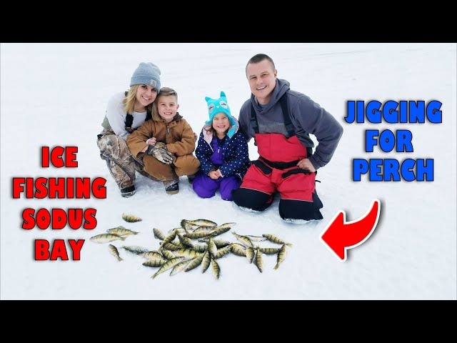 Family Ice Fishing on Sodus Bay, Lake Ontario!!! Under-Ice Footage!!! 