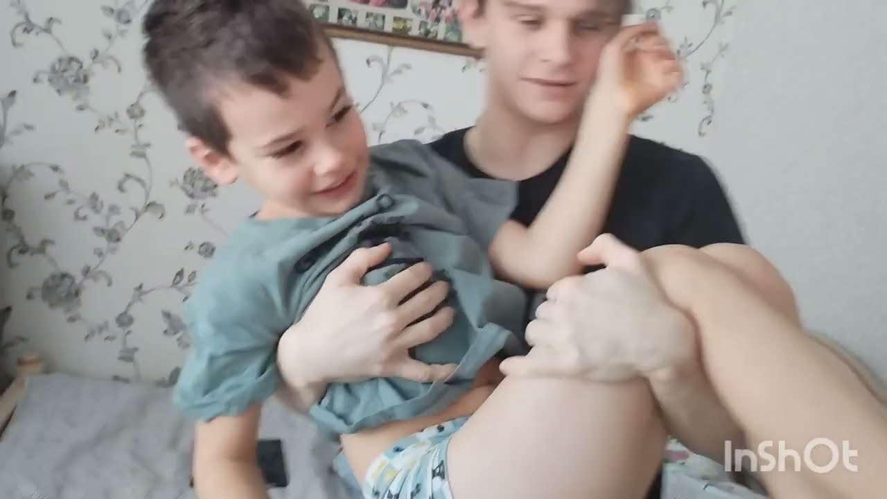 Целый день с детьми /как живут в русской деревне... 