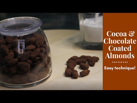 Video: Chocolate Qos Yaj Ywm Nrog Almonds Thiab Marmalade
