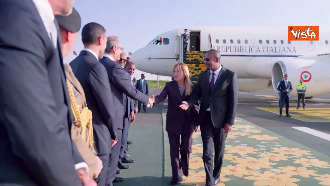 Giorgia Meloni arriva ad Addis Adeba per il vertice Italia Africa