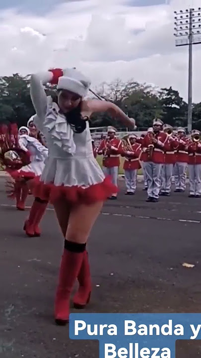 Pamela Orellana Cachiporrista del Inframen #suscribete #elsalvador #desfile #cachiporristas
