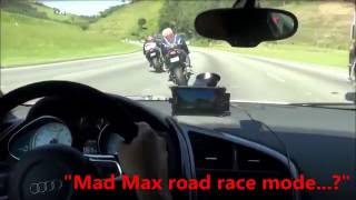 crazy Audi R8 vs 2 bikes