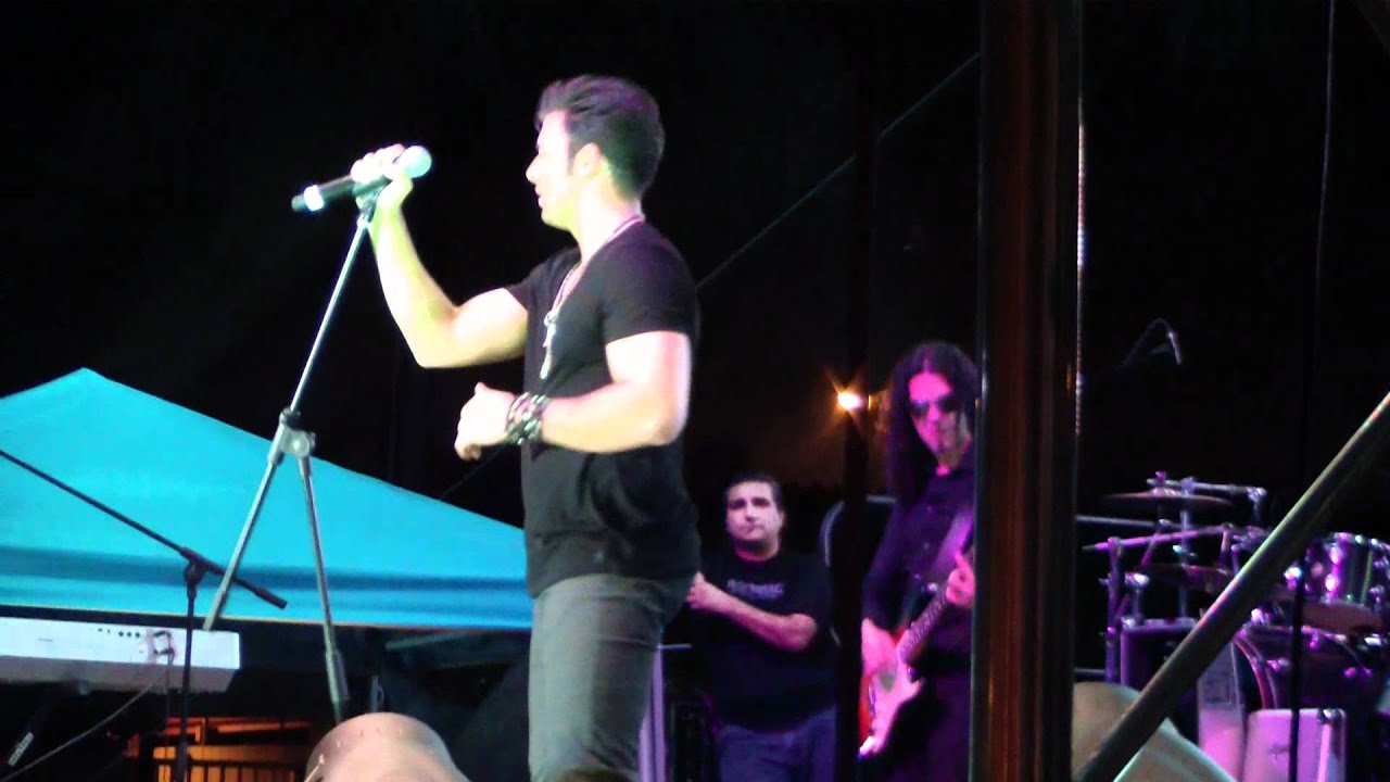 Jencarlos Canela en La Covacha 02/10/2012 Baila Baila