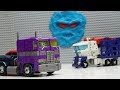 Ultra Magnus rescue team avoid Megatron Transformers with Play doh monster story!