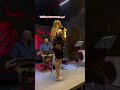 عيوني مدري شبيها