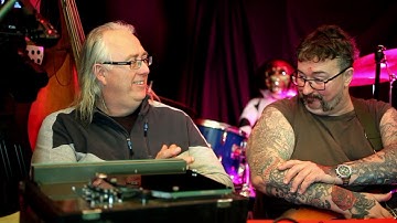 Roland RE201 space echo