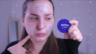 Applico la NIVEA come una maschera viso e la mia pelle è compatta!