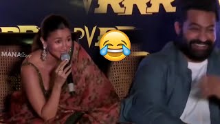 Alia Bhatt Shares A Funny Incident With NTR During RRR Shoot | Manastars