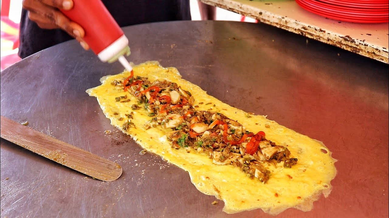 Mouthwatering Cheese Omelette Kesari Ever | Topping Of Golden Half Fry | Indian Street Food | Street Food Fantasy