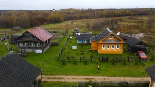 The family came to the village to visit their mother. Life in a Russian village. Family is together