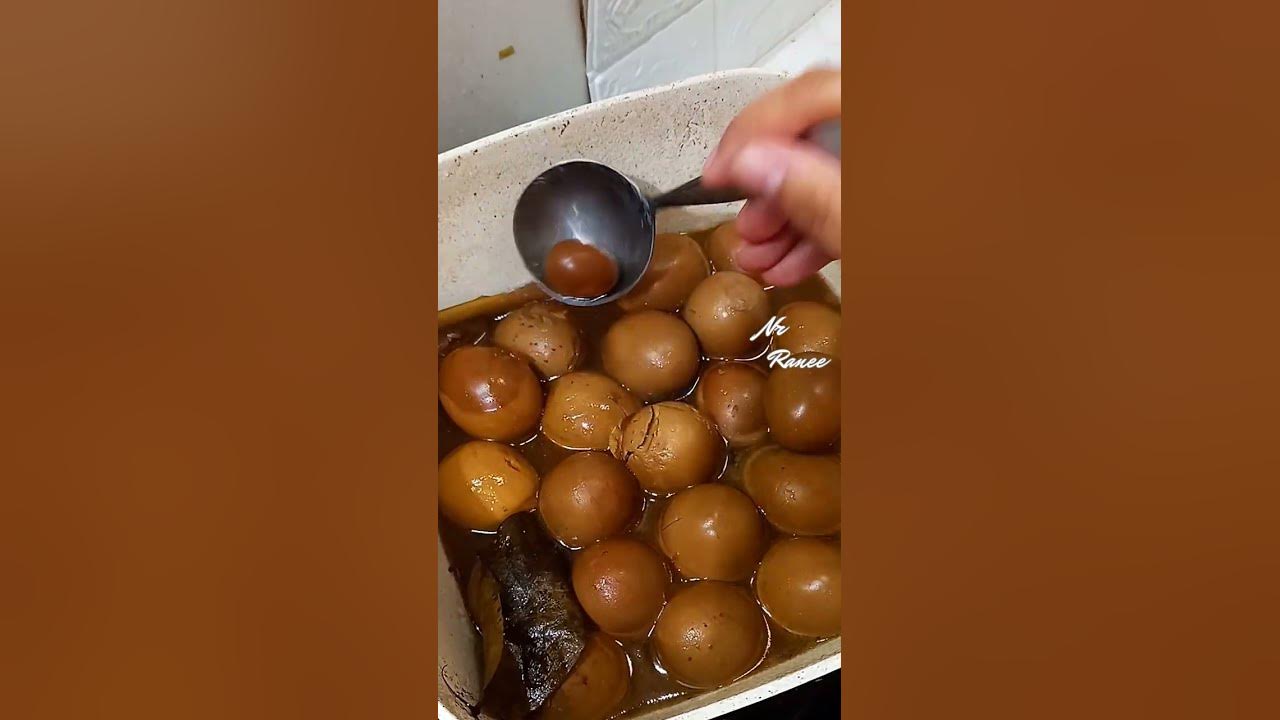 Telur bacem nyoklat sampai ke dalam